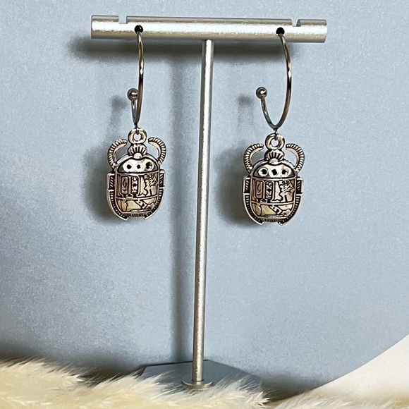 Ancient Egyptian Earrings - Protection Earrings - Egyptian Scarab Beetle Hoops - Picture 6 of 9